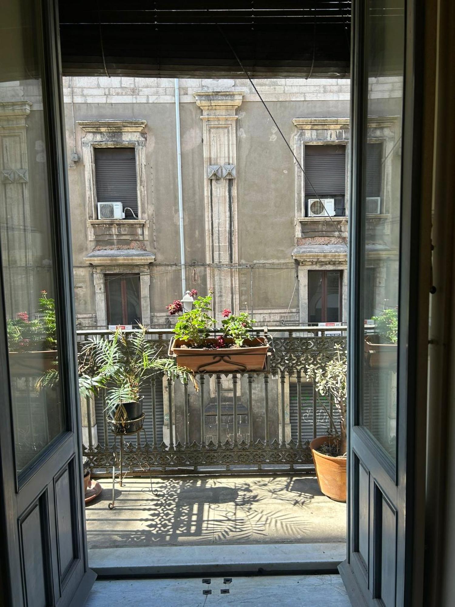 Bed And Books Panzió Catania-Fontanarossai nemzetközi repülőtér Kültér fotó