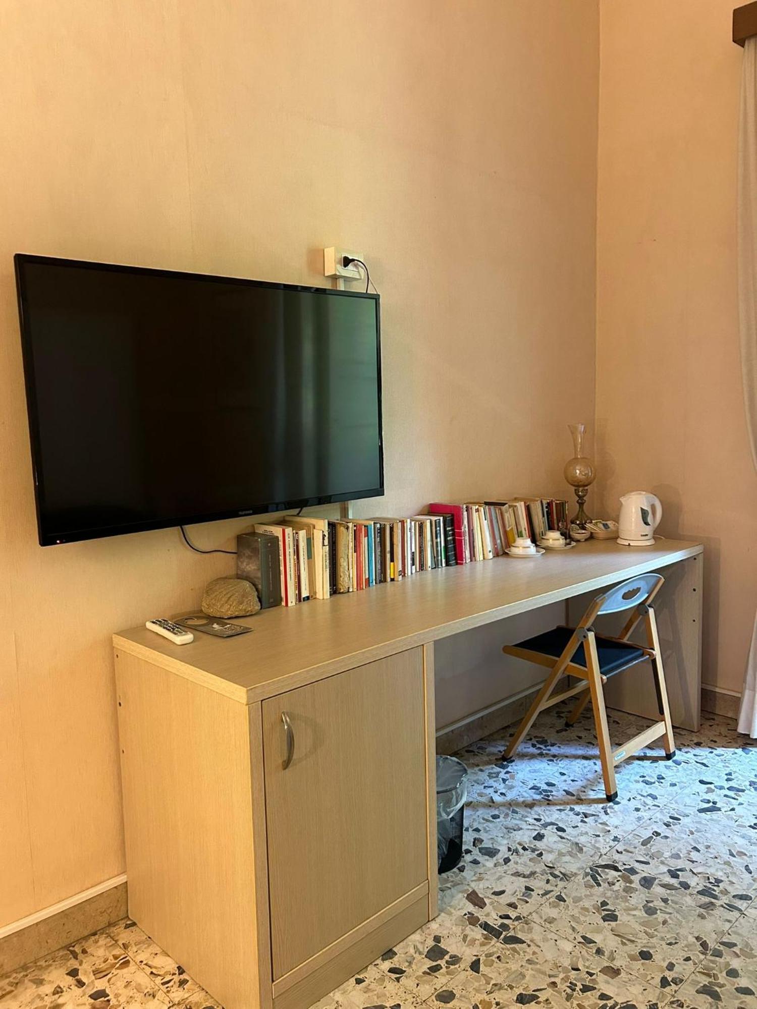 Bed And Books Panzió Catania-Fontanarossai nemzetközi repülőtér Kültér fotó